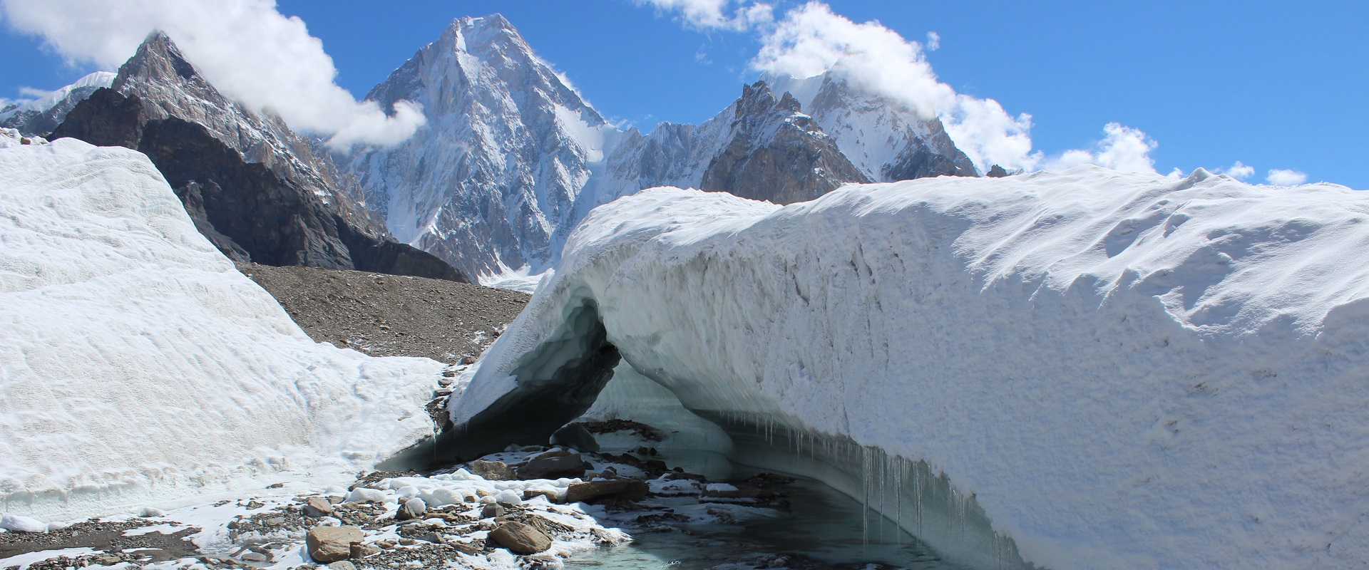 Mountains Lakes Snow Northern Pakistan Tours